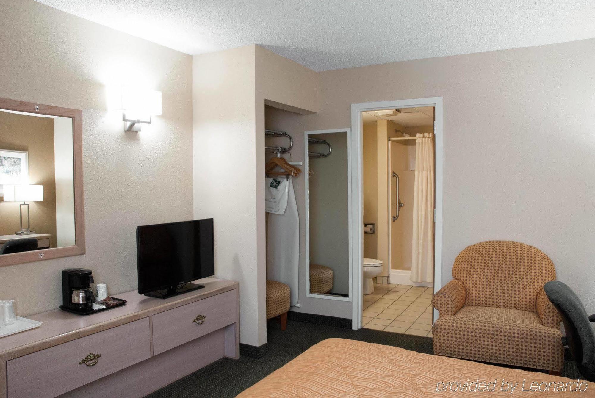 Quality Near Six Flags St. Louis Hotel Pacific